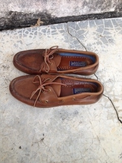 ขายรองเท้าหนัง 5 คู่ หลายแบบ ราคาหลักร้อย