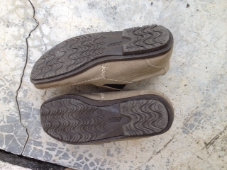 ขายรองเท้าหนัง 5 คู่ หลายแบบ ราคาหลักร้อย