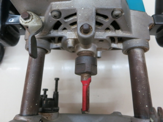 ลดราคา-เร้าเตอร์ 12mm MAKITA Electronic Router รุ่น 3612BR ของแท้ ญี่ปุ่น รุ่นใหม่ สภาพดี