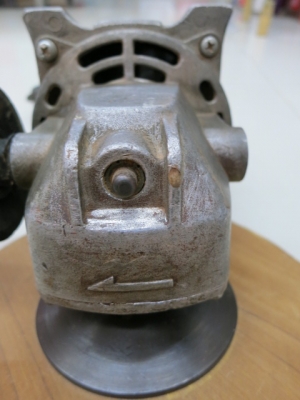 เจียร 7 นิ้ว Makita รุ่น 9607NB > 1800 W ญี่ปุ่นแท้ +มือจับ+ใบตัดพร้อมใช้งาน