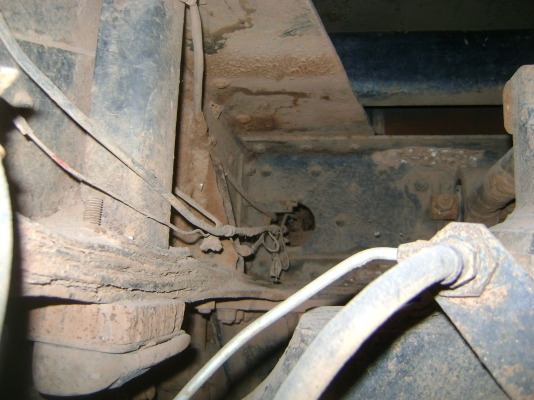 เครื่อง 6BD1   165 แรง ( ดั้มพ์ )  2 เพลา   สโลกลาง    ราคา 400,000 บาท