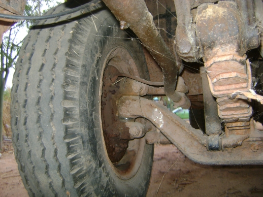 เครื่อง 6BD1   165 แรง ( ดั้มพ์ )  2 เพลา   สโลกลาง    ราคา 400,000 บาท