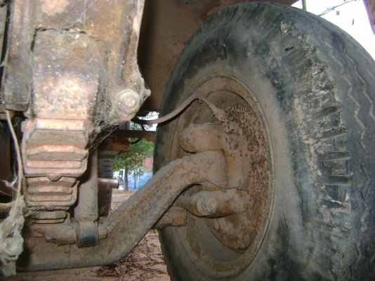 เครื่อง 6BD1   165 แรง ( ดั้มพ์ )  2 เพลา   สโลกลาง    ราคา 400,000 บาท