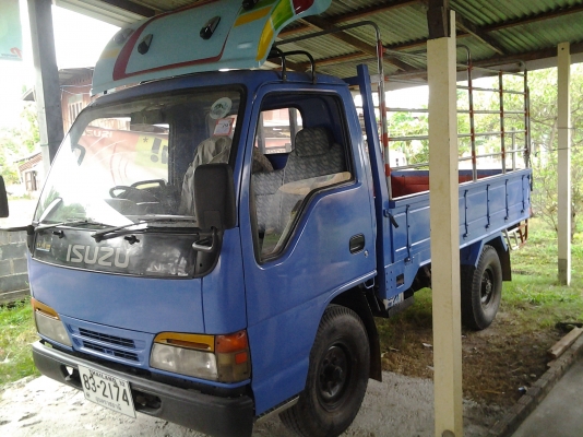 ISUZU 4ล้อ ปี38เครื่อง88 สภาพดีพร้อมใช้