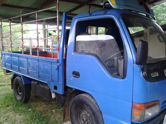 ISUZU 4ล้อ ปี38เครื่อง88 สภาพดีพร้อมใช้