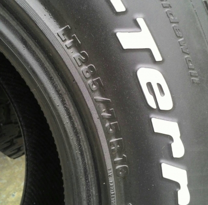 ขายยาง BF ALL 285/75R16 ปี 12