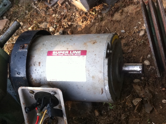 มอเตอร์มิตซูบิชิ 1 แรงม้า 220/380 V.พร้อมใช้ หมุนซ้าย-ขวาได้จากญี่ปุ่นมีหลายลูก