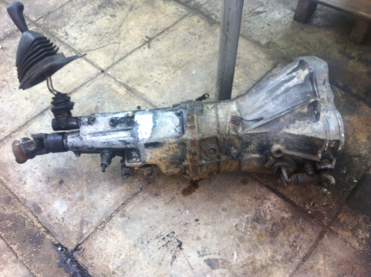 ขายเกียร์นิสสันLD20 5เกียร์เก่าญี่ปุ่นพร้อมจานกดและแผ่นครัชคับลดเหลือ6000บาท