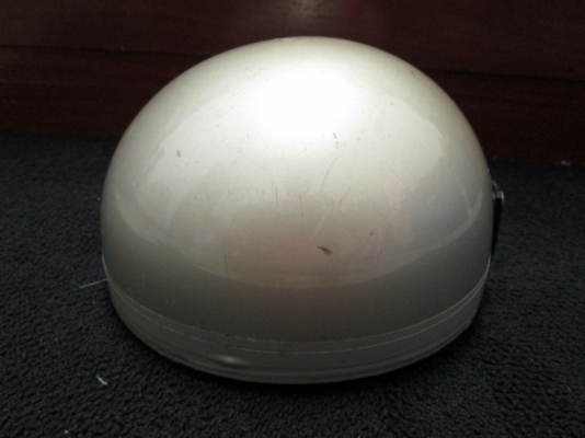 หมวกกันน็อคครึ่งใบ