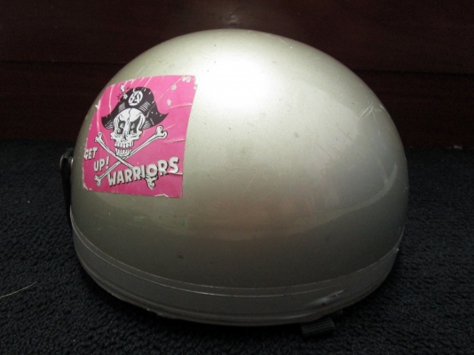 หมวกกันน็อคครึ่งใบ