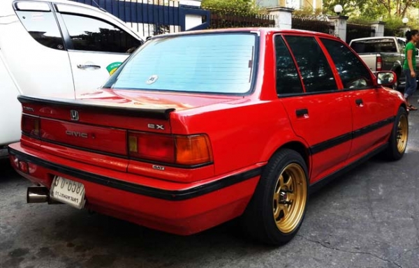 HANDA CIVIC สีแดงสด เกียร์ออโต้ เครื่องวีเทค แก๊สหัวฉีด สวยๆ พร้อมๆ HANDA CIVIC สีแดงสด เกียร์ออโต้ เครื่องวีเทค แก๊สหัวฉีด สวยๆ พร้อมๆ