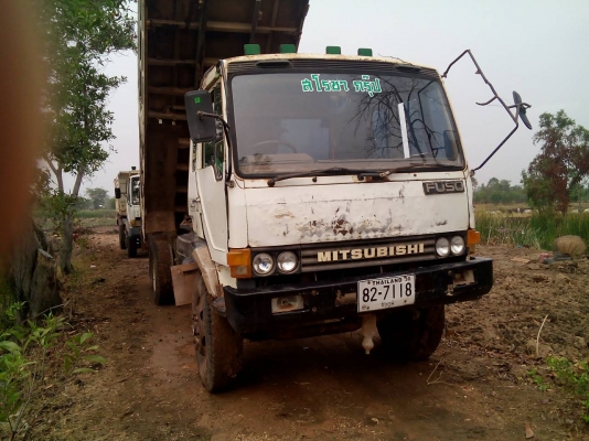 ขายสิบล้อดั้มMITSUBISHI FN527 MA-24xxxสภาพพร้อมใช้งาน เครื่องเกียร์ดี เอกสารเล่มทะเบียนพร้อมโอน