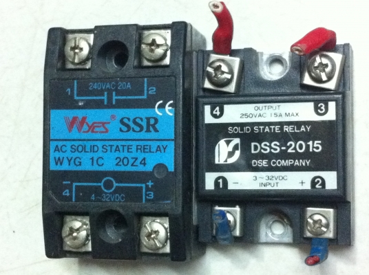 โซลิดสเตตรีเลย์ 1 เฟส ยี้ห้อ OPTO และอีกหลายยี่ห้อ ขนาด 15 - 20 A.ใช้้ไฟ DC 3-24 V. มาควบคุมการต่อวงจรให้