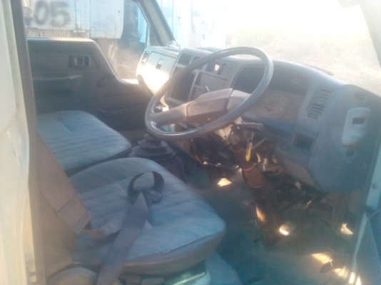 ขายรถบรรทุก 6 ล้อโตโยต้า ไดน่า