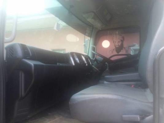 รถฮีโน่ 6  ล้อดั้ม  220 แรงม้า. ปี 56   ( รถวิ่ง 86,xxx กม. )     สนใจติดต่อ  081 - 6079515