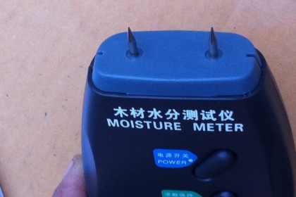 เครื่องวัดความชื่นชิ้นงานต่างๆได้เช่น ไม้ กระดาษ ดิน แสดงผลเป็น \% ความชื่น