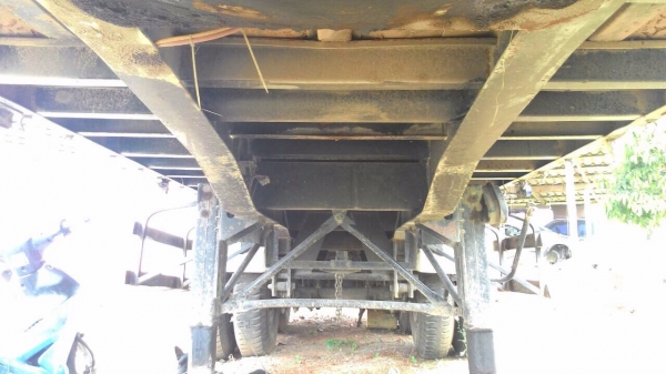 ขายหางพ่วง ( ไม่ดั้ม ) สามมิต  2  เพลา.  ปี 50   สนใจติดต่อ  081 - 6079515