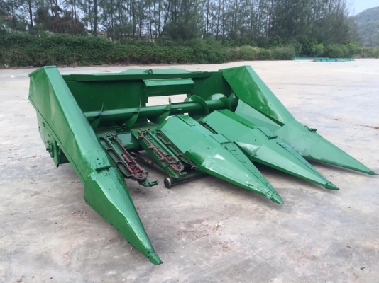 หัวเกี่ยวข้าวโพดมือสอง หัวเกี่ยวข้าวโพดมือสอง