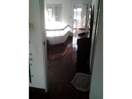 ขายบ้านแฝด 2 ชั้น 36 ตร.ว. หมู่บ้านนันทนาการ์เด้นท์ บางพลี