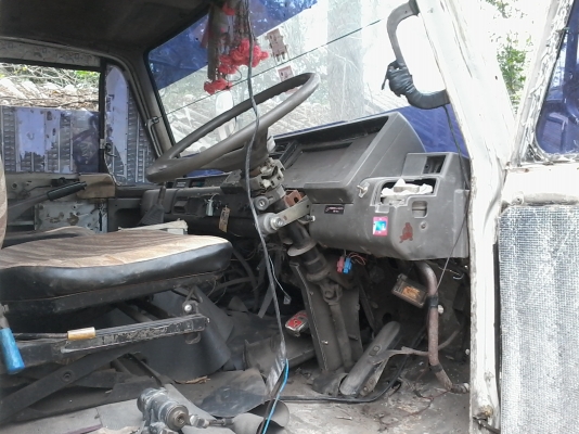 ขายด่วนครับ NISSAN UD CW30 230 แรง หัวคัสชี ยางครบ 10 ล้อ นะครับ