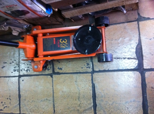 แม่แรงจระเข้ LALIN ขนาด 3.5 ต้น แทบไม่ได้ใช้งานใหม่เก็าเก็บ