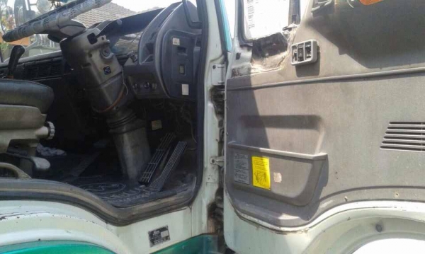 ขาย10ล้อ1เพลาร่องFM 3H195 แชชซีสวยเครื่องดี กระบะคอกสวย พ.เพาเวอร์เบรคทิ๊ฟฟี่ สภาพพร้อมใช้งาน ขาย10ล้อ1เพลาร่องFM 3H195 แชชซีสวยเครื่องดี กระบะคอกสวย พ.เพาเวอร์เบรคทิ๊ฟฟี่ สภาพพร้อมใช้งาน