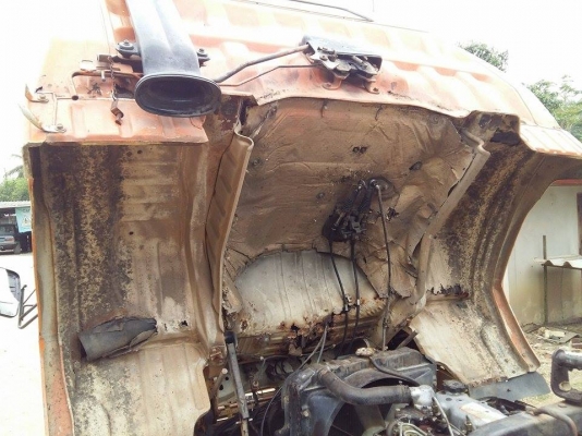 ขายรถ HINO FB113  เครื่องดี  คัสซีสวย  มีอุปกรณ์ดั้ม เอกสารพร้อมโอน