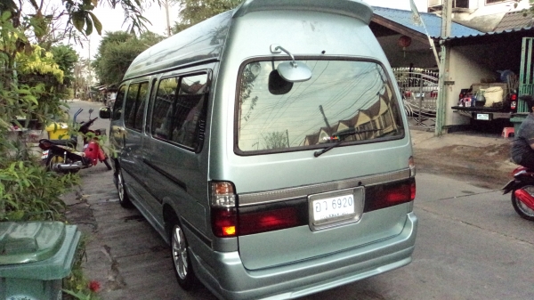 รถตู้แต่งเต็ม