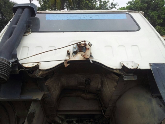 (มี10คัน)10ล้อหัวลาก2เพลา 290แรง และ275 แรง..จะขายเหมาหรือแยก ราคาอยู่ที่ 6.5แสนต่อคัน รถสภาพดีใช้ได้