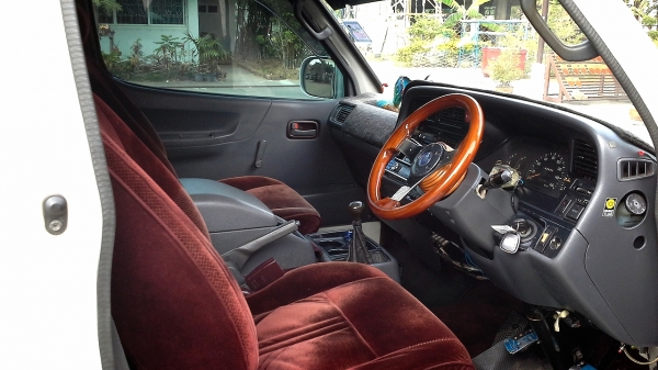 TOYOTA COMUTER 2.8 หลังคาสูง ปี98