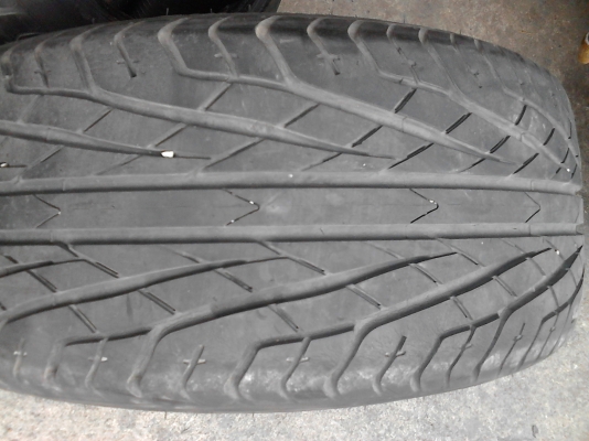235/40R18 CHAMPIRO HPX มี 2 เส้น TEL.081-427-3941
