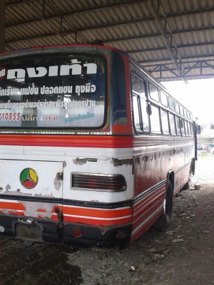 รถบัส แชสซีใหญ่ ISUZU 200 เอาไปต่อเป็นรถ บรรทุกได้ครับ