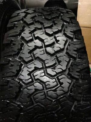 ขายยางBF All 265/70/16 ปี11ดอกติดหนวดหยิมๆ