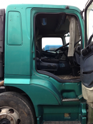 SALE HINO GN2PPW   E/G P11C  10TON