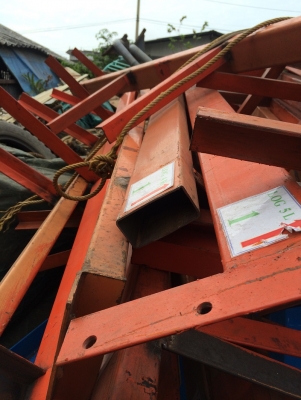 ขายชั้นเหล็กโรงงาน เหล็กกล่อง 4"x2" ยาว 2.4 เมตร ชั่งกิโล ถูกๆครับ