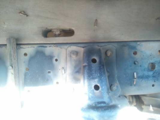 ISUZU 4 ล้อกลาง ปี42 ISUZU 4 ล้อกลาง ปี42