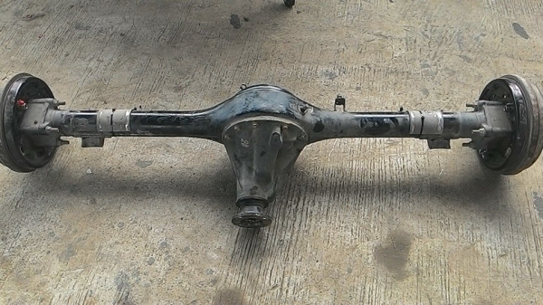 ขายเพลาท้าย D-Max 12000 อุปกรณ์ครบชุด พร้อมใส่ สภาพสวย ตัวแหนบอยู่ล่าง มีบริการติดตั้งด้วยนะคับ ขายเพลาท้าย D-Max 12000 อุปกรณ์ครบชุด พร้อมใส่ สภาพสวย ตัวแหนบอยู่ล่าง มีบริการติดตั้งด้วยนะคับ