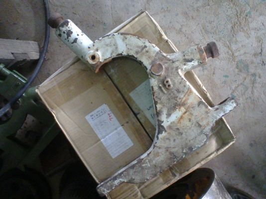 2 ขา ของเครื่องแยมครับ