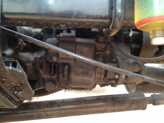 ขึ้นเขาลงห้วยสบายๆ ด้วยระบบขับเคลื่อนแบบ 4X4 มีเพลาหน้าเกียร์ฝากพร้อม ขายค่ะ HINO MEGA เครื่อง HO7C 185 พร้อมเพลาหน้า ยาง 900 ขอบ 20 นิ้ว ดั้มพ์ดิน ขึ้นเขาขึ้นบ่อสบายเลยค่ะ สนใจติดต่อ 085-3034416  091-8790642 081-8789119