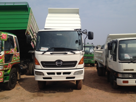 ขึ้นเขาลงห้วยสบายๆ ด้วยระบบขับเคลื่อนแบบ 4X4 มีเพลาหน้าเกียร์ฝากพร้อม ขายค่ะ HINO MEGA เครื่อง HO7C 185 พร้อมเพลาหน้า ยาง 900 ขอบ 20 นิ้ว ดั้มพ์ดิน ขึ้นเขาขึ้นบ่อสบายเลยค่ะ สนใจติดต่อ 085-3034416  091-8790642 081-8789119