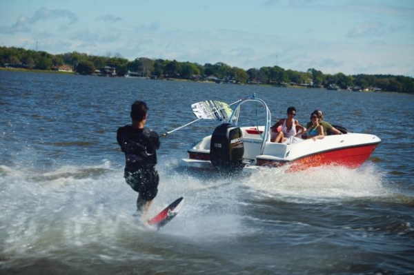 ขายเรือใหม่ ลดล้างสต๊อค 2014 Bayliner Element 160