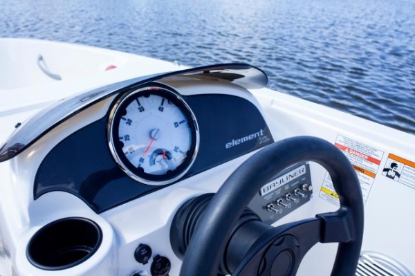ขายเรือใหม่ ลดล้างสต๊อค 2014 Bayliner Element 160