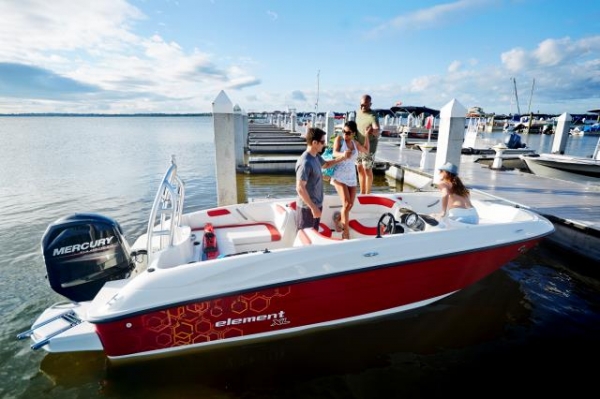 ขายเรือใหม่ ลดล้างสต๊อค 2014 Bayliner Element 160