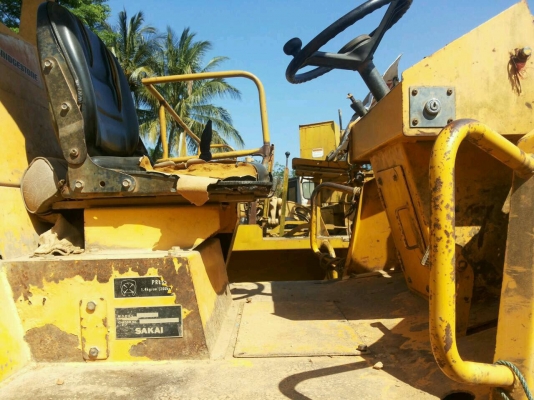 รถบดสั่น 2เพลา Sakai. SV512D. (SV512T-E). รถสวยสภาพเีพร้อมใช้ เล่มพร้อม