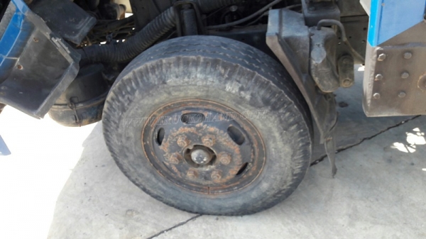 รถบรรทุก 6 ล้อ TOYOTA กระบะข้างเสริม กระบะรั้วเหล็ก รุ่น DYNA