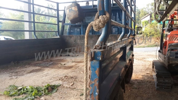 รถบรรทุก 6 ล้อ TOYOTA กระบะข้างเสริม กระบะรั้วเหล็ก รุ่น DYNA