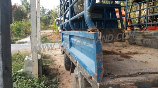 รถบรรทุก 6 ล้อ TOYOTA กระบะข้างเสริม กระบะรั้วเหล็ก รุ่น DYNA