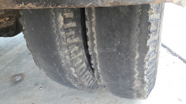 รถบรรทุก 6 ล้อ TOYOTA กระบะข้างเสริม กระบะรั้วเหล็ก รุ่น DYNA