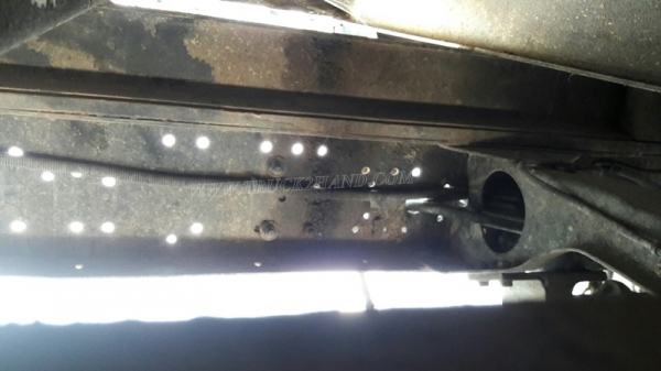 รถบรรทุก 6 ล้อ TOYOTA กระบะข้างเสริม กระบะรั้วเหล็ก รุ่น DYNA