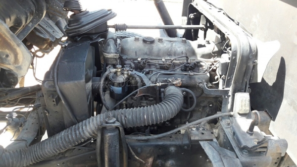 รถบรรทุก 6 ล้อ TOYOTA กระบะข้างเสริม กระบะรั้วเหล็ก รุ่น DYNA